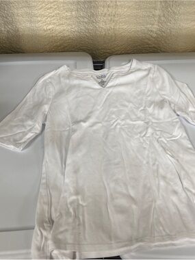 croft & barrow White Short Sleeve Tee size medium